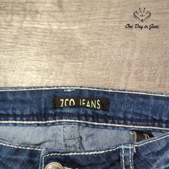 ZCO Jeans Juniors Straight Leg Jeans Size 11 - Picture 2 of 6